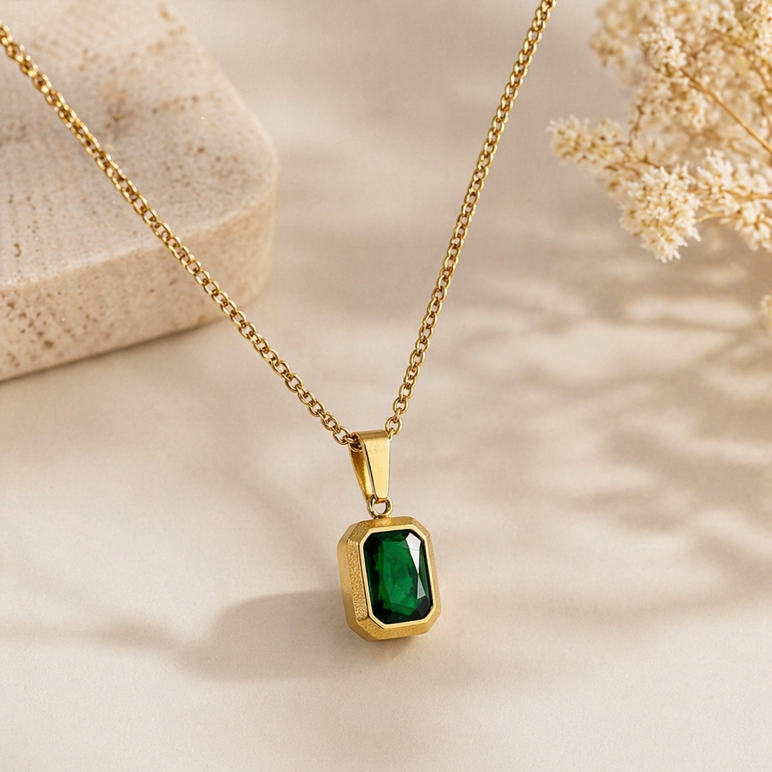 Verdelle Pendant Necklace