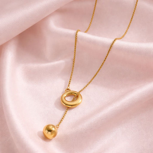 Elira Lariat Necklace