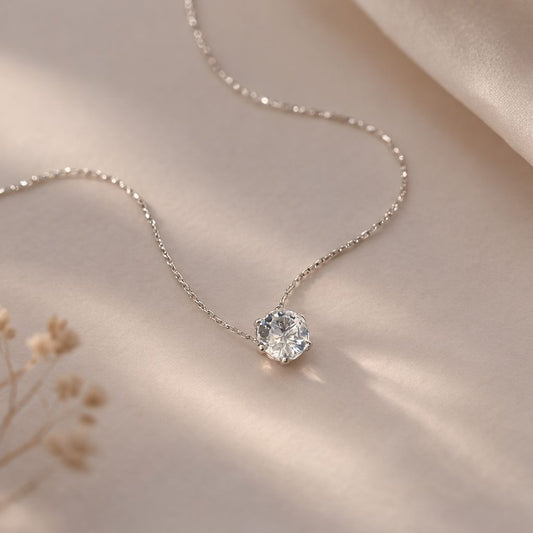 Lumière Solitaire Necklace